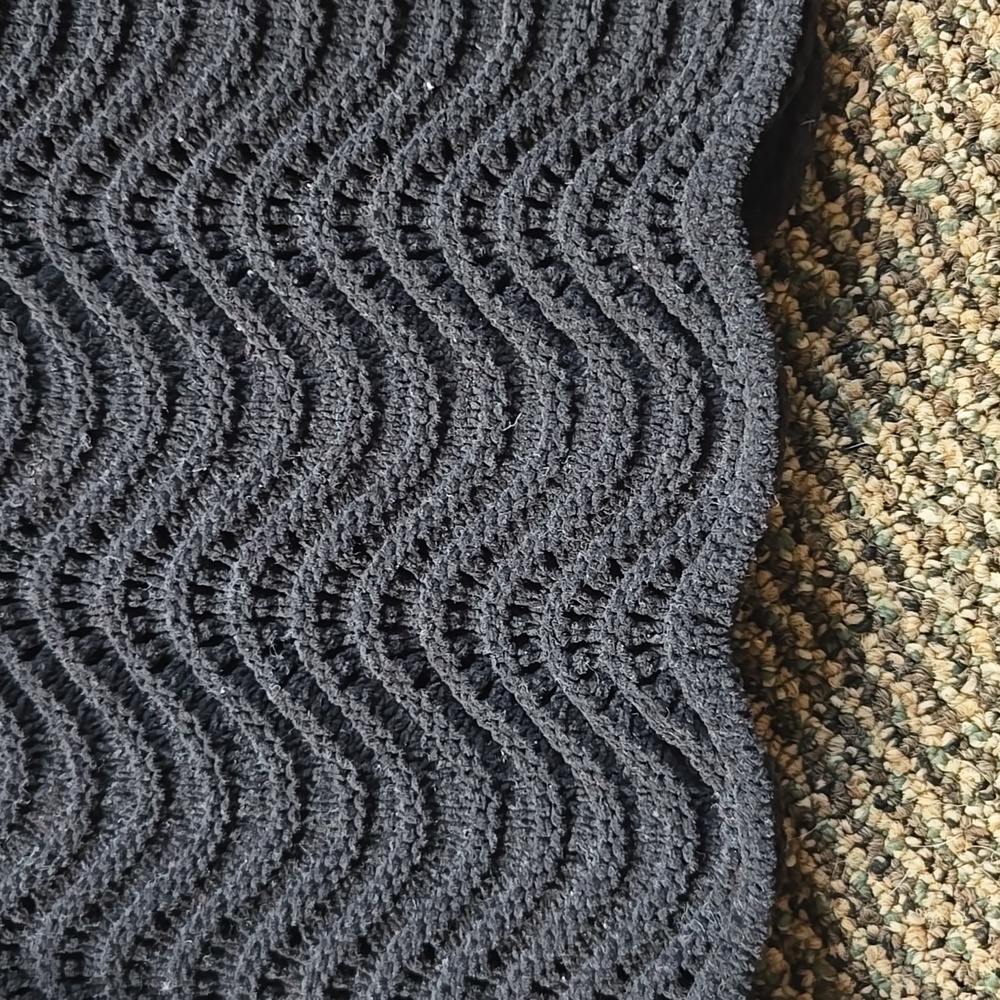 Zara Black Textured Wave Knit Cropped Turtleneck Sweater - Picture 3 of 5